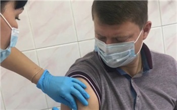 Переполненная больница, мэр после прививки, городок на Татышеве: главные события в Красноярском крае за 14 июля