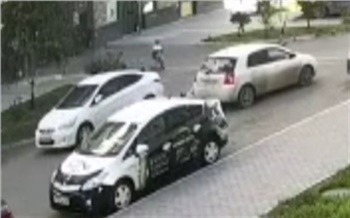 Непослушный 6-летний мальчик выехал на велосипеде из закрытого двора и попал в ДТП в Красноярске