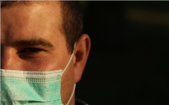 В Красноярском крае продолжает расти заболеваемость и смертность от коронавируса