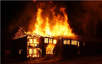Власти Красноярского края восстановят дома лишившимся жилья из-за пожаров