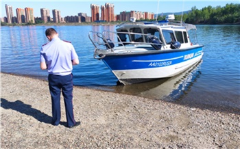 В Красноярске возбудили уголовное дело после гибели столкнувшегося с полицейским катером пловца