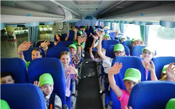 Детям работников «Норникеля» организовали доставку спецпоездом  в лагерь «Вита» в Анапе