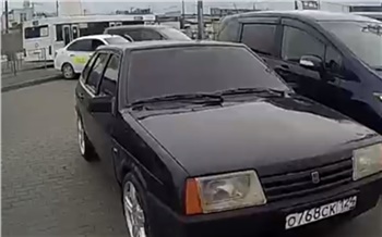 В Красноярске арестовали 18-летнего водителя «девятки» с «чёрными» стеклами