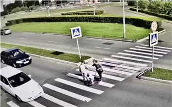 Со стороны увидела, насколько была опасная ситуация: в Зеленогорске пожилая автоледи грубо нарушила правила дорожного движения