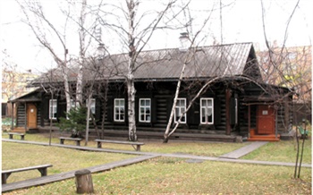 В Красноярске планируют отреставрировать объекты усадьбы Сурикова и починить крышу в «Доме Токарева»