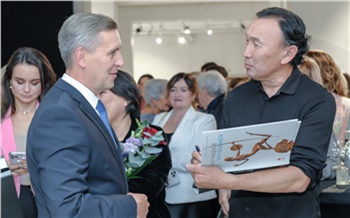 В Красноярске открылась выставка скульптора Даши Намдакова