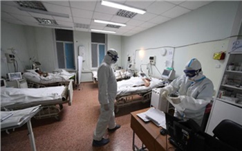 В ковидном госпитале Красноярской краевой больницы почти 80 % коек заняты пожилыми