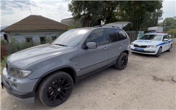 В Красноярске нашли и накажут проехавшего по «встречке» автохама на тонированном BMW