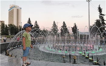 В Красноярске сезон работы фонтанов завершится свето-музыкальным представлением
