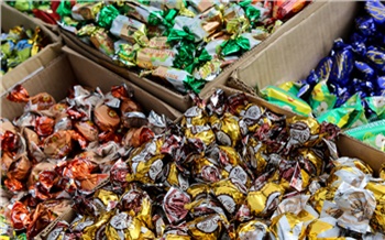 Садоводы собрали больше 50 коробок со сладостями для мобилизованных красноярцев