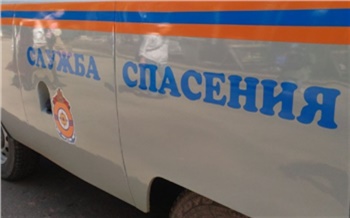 Людей придавило металлическими листами на правобережье Красноярска