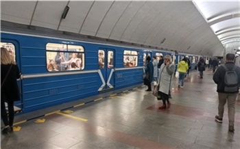 Ельцин в полотенце, мини-метро и зуб цесаревича: что интересного в Екатеринбурге?