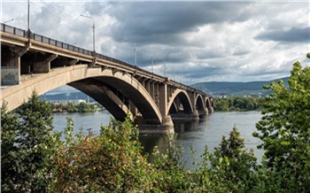 Красноярский Коммунальный мост отремонтируют за 200 млн рублей