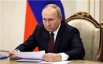 Путин назначил выплату в 195 тысяч рублей контрактникам и мобилизованным