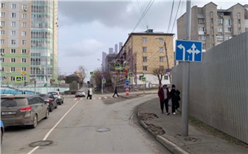 Красноярских водителей предупредили об изменении дорожных знаков на пересечении Ады Лебедевой и Перенсона