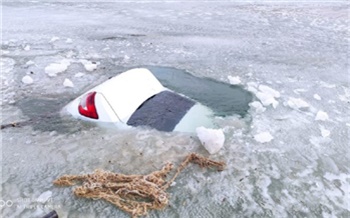 Машина с людьми провалилась под лед на Красноярском водохранилище: погибла женщина