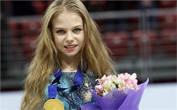 Вице-чемпионка Олимпиады-2022 Александра Трусова и еще несколько фигуристов снялись с чемпионата России в Красноярске