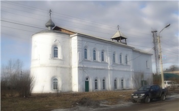 В Емельяново планируют отреставрировать храм с более чем 200-летней историей. В нем бывали Чехов и Николай II