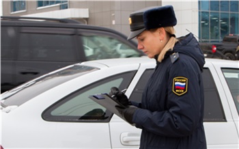 Восемь автомобилей арестовали за долги в Красноярске и Минусинске