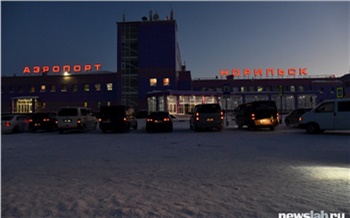 В Норильске из-за сильного ветра закрыли трассу на аэропорт