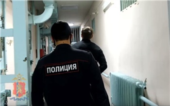 Подозреваемого во взяточничестве главного спортивного чиновника Красноярска доставили в СИЗО