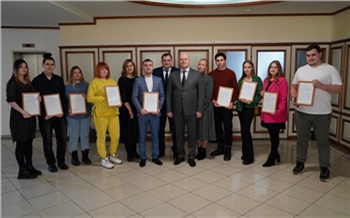 В Красноярске более сотни детей-сирот получили жилищные сертификаты