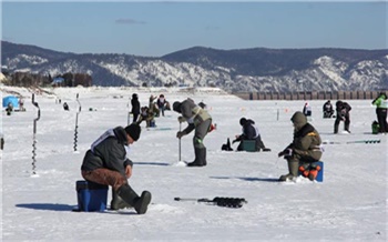 Красноярцев позвали на соревнования по зимней рыбалке. Ловить рыбу предстоит 4 часа