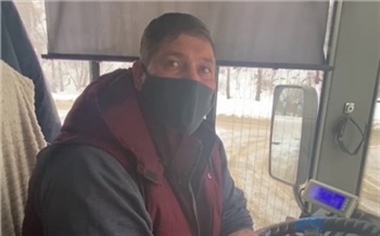 Мобилизованный красноярец вернулся после ранения с СВО и работает водителем автобуса