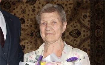 В Красноярске ветеран труда отпраздновала свой 100-летний юбилей