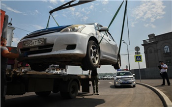 9 автомобилей арестовали за долги в одном районе Красноярска