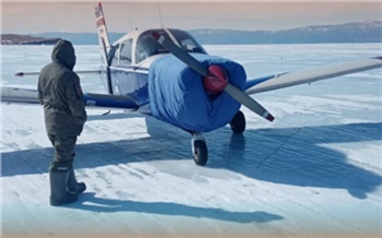 Новосибирский самолет незаконно приземлился на лед Байкала