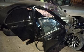 Молодой автомобилист разбился насмерть в одиночном ДТП на Калинина в Красноярске