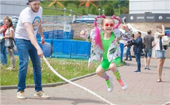В День России в красноярском Фанпарке «Бобровый лог» пройдет ежегодный семейный фестиваль «Игры нашего двора»
