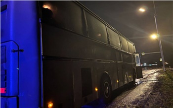 Автобус с 49 иностранцами задержали в Ачинске: 13 выгнали из страны