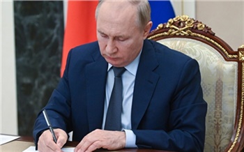 Президент Владимир Путин наградил красноярских врачей и педагогов
