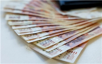 В России приняли закон, обязывающий работодателя выплачивать компенсацию за задержку зарплаты