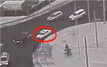 Двое детей выпали из машины во время движения по кольцу в Красноярске
