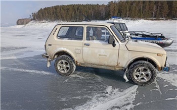 Дивногорские полицейские задержали на закрытом льду водохранилища две «Нивы»