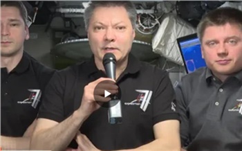 Российские космонавты поздравили землян с Днем космонавтики прямо с МКС