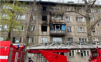 В Шушенском два человека погибли при пожаре в многоквартирном доме