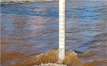 В Красноярске снизился уровень воды в Каче