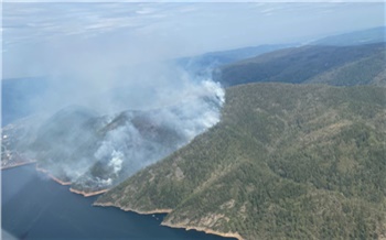 Сложный лесной пожар у Красноярской ГЭС тушили более 70 человек