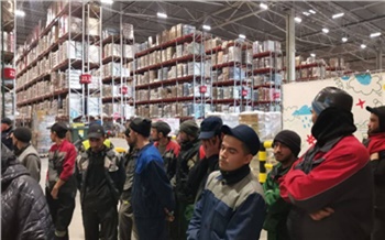 Мигрантов-нарушителей нашли на складе крупного магазина в пригороде Красноярска