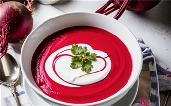 «Ботвинья с икрой и меггикешче из вишни»: красноярцам рассказали об иностранных холодных супах
