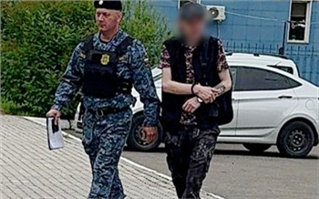 Захотевший на СВО преступник не доехал до воинской части и спрятался в Красноярске