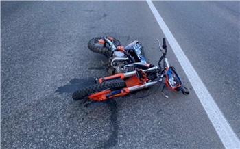 На трассе под Красноярском 15-летний мотоциклист попал в ДТП с иномаркой