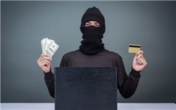 Их цель  войти в доверие: в Красноярске мошенники обманывают пенсионеров от имени Соцфонда