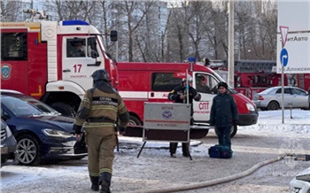 В Красноярске из горящего фитнес-центра спаслись 180 человек