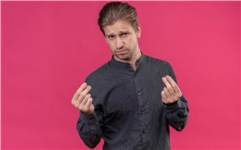 Житель Красноярского края вымогал деньги у поклонников экс-жены