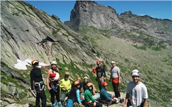 В парке Ергаки инструкторов по туризму учили ориентироваться и оказывать первую помощь